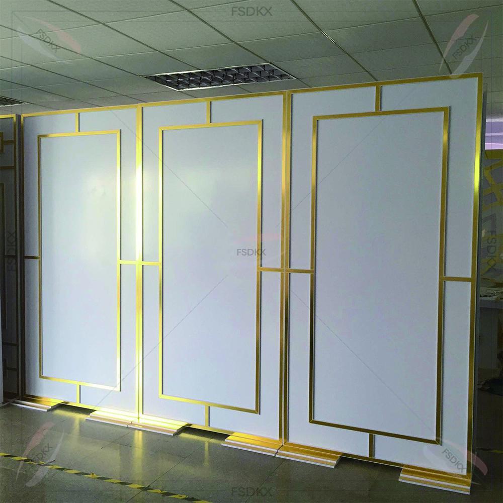 Shiny Gold Party Supplies Back - Event Party Supply Rental recension och pris